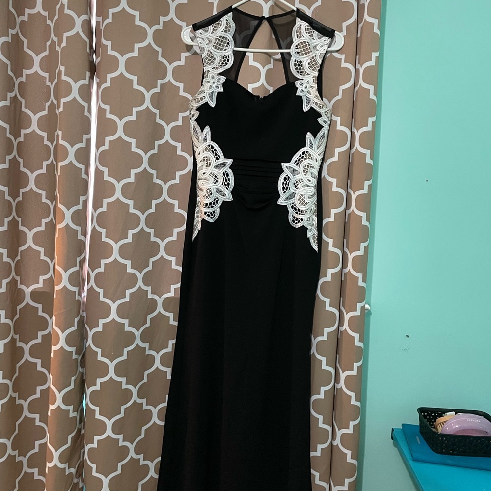 Black evening dress, Venus brand, size s.